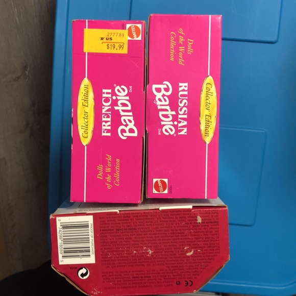 3 never taken out of boxes- Barbies! Around the world! French, Russian,Chilean - Picture 7 of 7